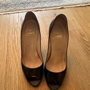 Christian louboutin patent leather peep toe pumps
